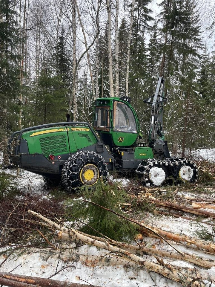 John Deere 1070 G - Харвестер: фото 3 John Deere 1070 G - Харвестер: фото 3