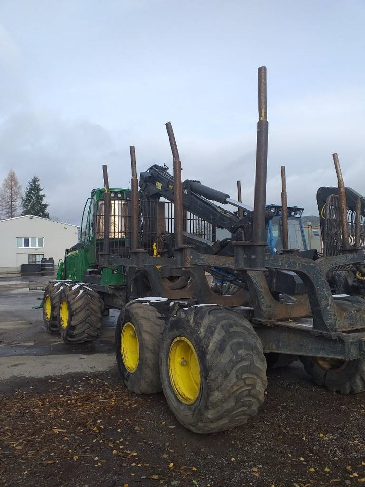 John Deere 1510 E - Форвардер: фото 2 John Deere 1510 E - Форвардер: фото 2