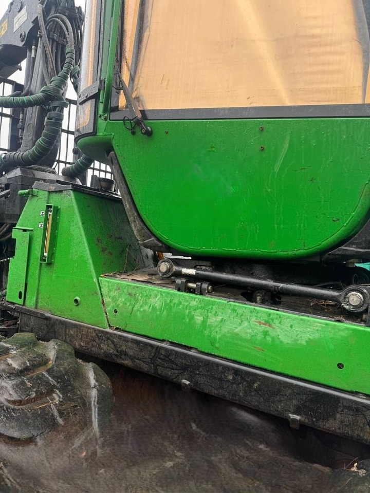 Форвардер John Deere 1510G: фото 14