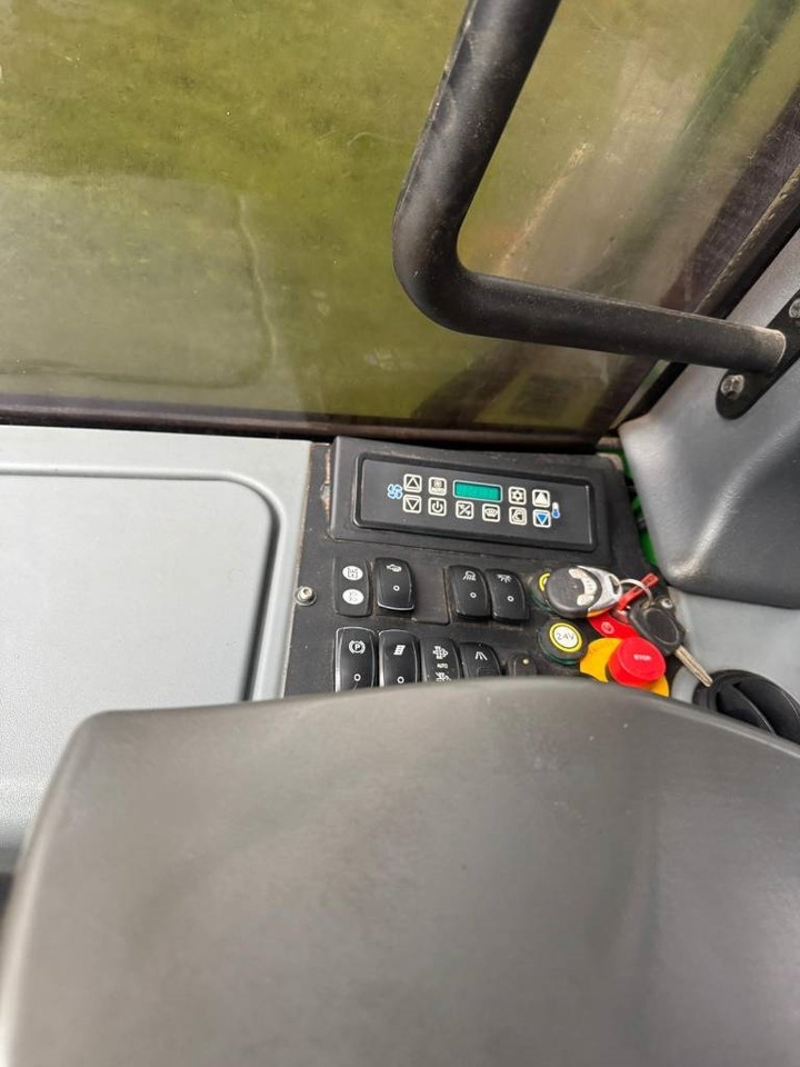 Форвардер John Deere 1510G: фото 22