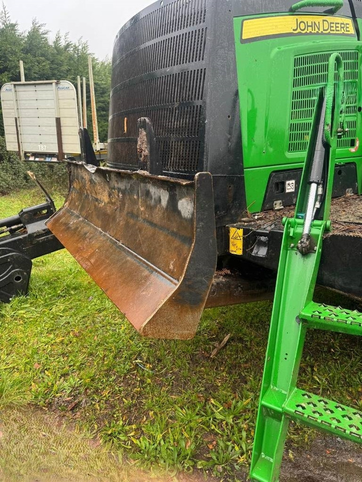 Форвардер John Deere 1510G: фото 9
