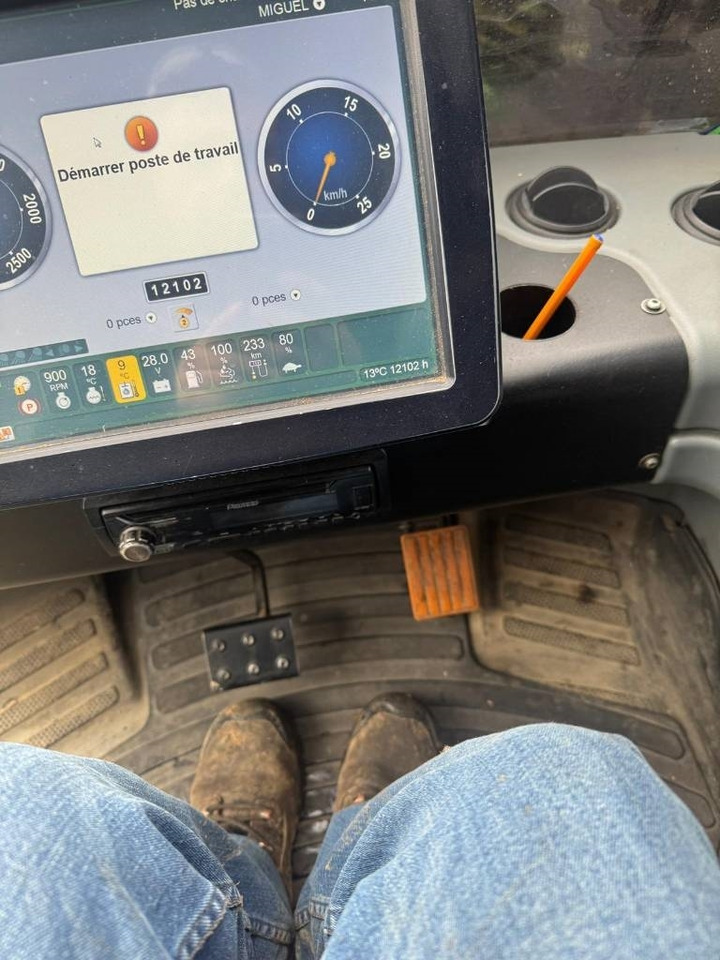 Форвардер John Deere 1510G: фото 21