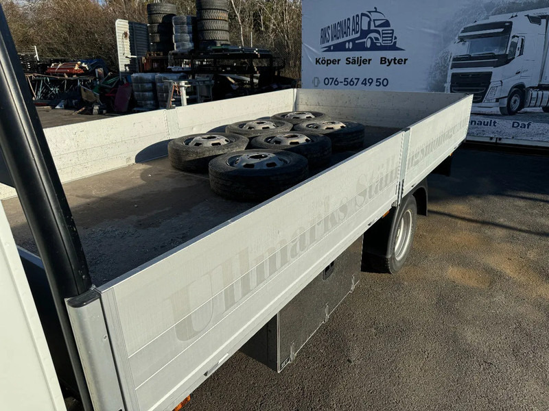 Iveco Daily 35C18, Flatbed + alu-side boards, 3.0TDi, 2022 - Грузовик бортовой/ Платформа: фото 4 Iveco Daily 35C18, Flatbed + alu-side boards, 3.0TDi, 2022 - Грузовик бортовой/ Платформа: фото 4