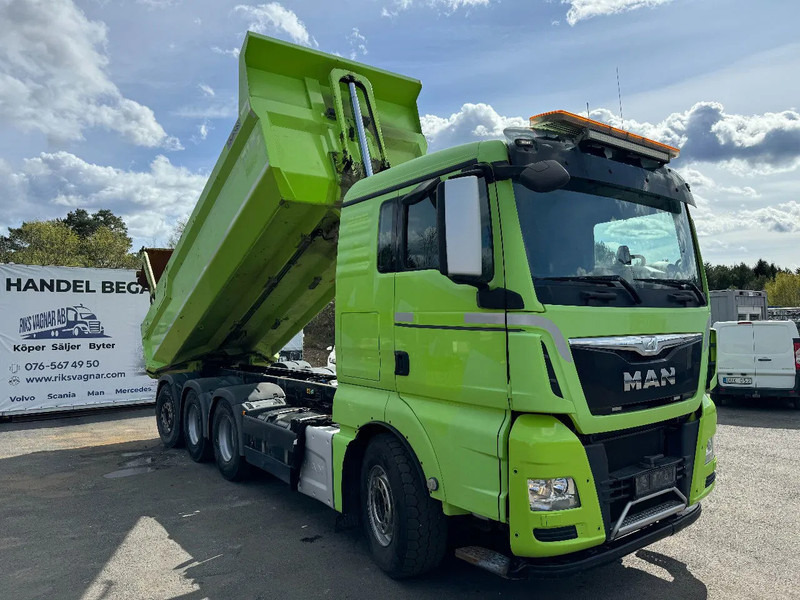 MAN TGX 35.500 8X4, Euro 6, Tipper, new Clutch, 2016 (Top!) - Самосвал: фото 1 MAN TGX 35.500 8X4, Euro 6, Tipper, new Clutch, 2016 (Top!) - Самосвал: фото 1