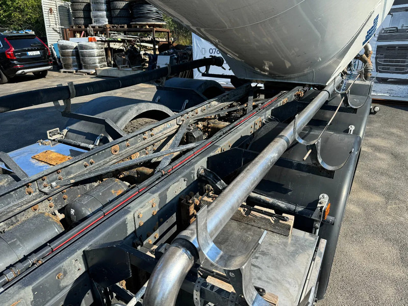 Scania R580 V8 6x2, Retarder, Compressor, Silo / Bulk, 2015 - Грузовик-цистерна: фото 5 Scania R580 V8 6x2, Retarder, Compressor, Silo / Bulk, 2015 - Грузовик-цистерна: фото 5