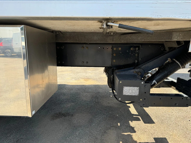Volvo FM 330 6x2*4, Euro 6, REF-truck, 2019 - Рефрижератор: фото 5 Volvo FM 330 6x2*4, Euro 6, REF-truck, 2019 - Рефрижератор: фото 5
