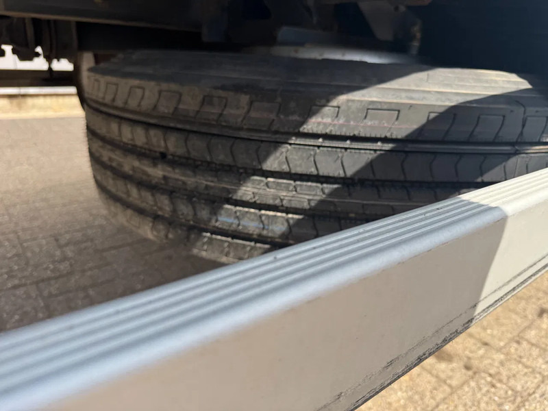 DAF LF 55.220 **EURO 4-MANUAL GEARBOX** - Грузовик с закрытым кузовом: фото 5 DAF LF 55.220 **EURO 4-MANUAL GEARBOX** - Грузовик с закрытым кузовом: фото 5