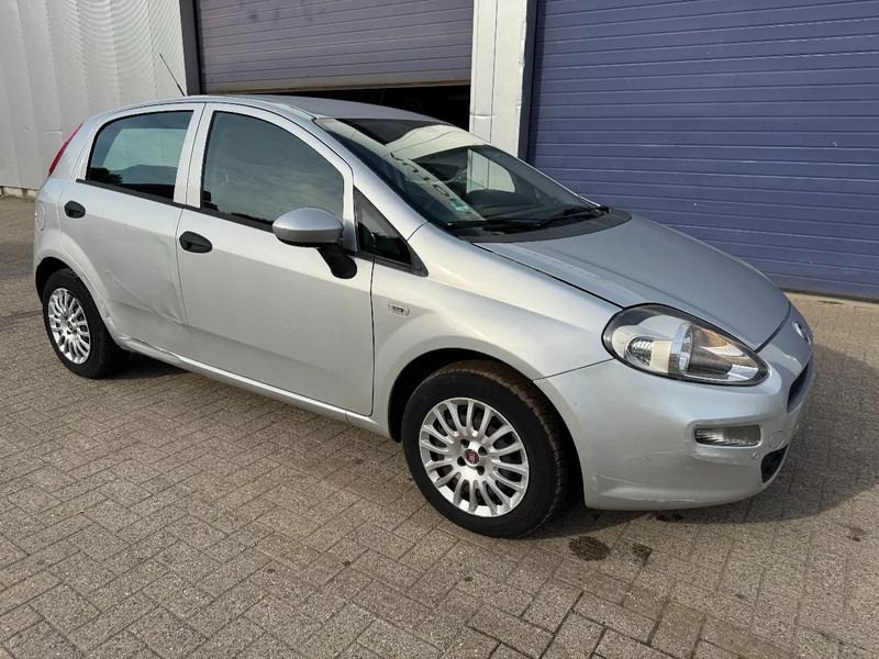 Fiat Punto **EURO 6B-AIRCO-5DOOR** - Седан: фото 3 Fiat Punto **EURO 6B-AIRCO-5DOOR** - Седан: фото 3