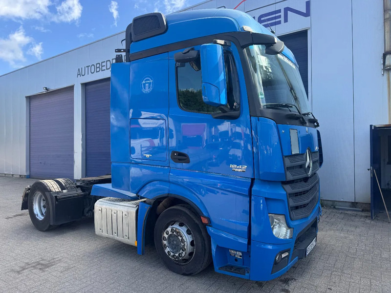 Mercedes-Benz Actros 1842 **VOITH-EURO5** - Тягач: фото 1 Mercedes-Benz Actros 1842 **VOITH-EURO5** - Тягач: фото 1