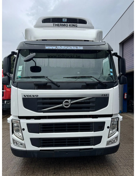 Volvo FM 330 **EURO 5-BELGIAN TRUCK-TOPSHAPE** - Рефрижератор: фото 2 Volvo FM 330 **EURO 5-BELGIAN TRUCK-TOPSHAPE** - Рефрижератор: фото 2