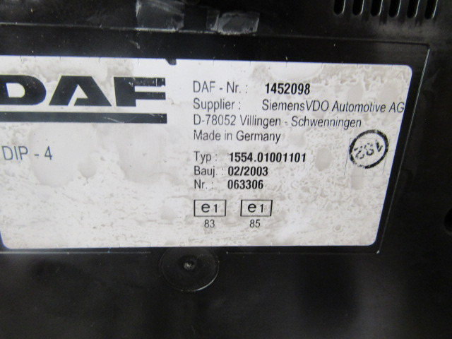 DAF CF65 CLOCK CLUSTER 1452098 - Кабина и интерьер для Грузовиков: фото 2 DAF CF65 CLOCK CLUSTER 1452098 - Кабина и интерьер для Грузовиков: фото 2