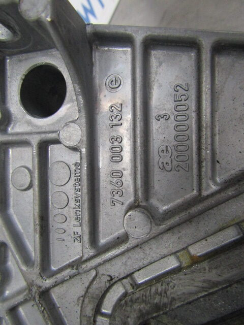MAN TGM / TGS STEERING COLUMN ADJUSTER 7360003131 - Кабина и интерьер для Грузовиков: фото 2 MAN TGM / TGS STEERING COLUMN ADJUSTER 7360003131 - Кабина и интерьер для Грузовиков: фото 2