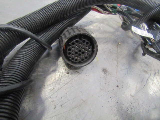 MERCEDES AXOR 1829 MANUAL GEARBOX WIRING HARNESS P/NO 003929484 - Электрическая система для Грузовиков: фото 3 MERCEDES AXOR 1829 MANUAL GEARBOX WIRING HARNESS P/NO 003929484 - Электрическая система для Грузовиков: фото 3