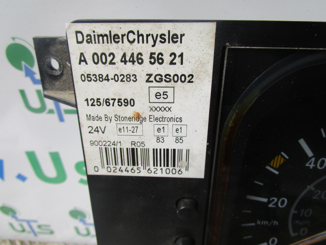 MERCEDES AXOR / ECONIC CLOCK CLUSTER P/NO A0024465621 - Электрическая система для Грузовиков: фото 2 MERCEDES AXOR / ECONIC CLOCK CLUSTER P/NO A0024465621 - Электрическая система для Грузовиков: фото 2