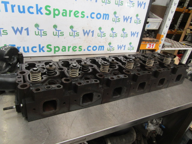 RENAULT PREMIUM 400 CYLINDER HEADS – 6 AVAILABLE - Двигатель и запчасти для Грузовиков: фото 5 RENAULT PREMIUM 400 CYLINDER HEADS – 6 AVAILABLE - Двигатель и запчасти для Грузовиков: фото 5