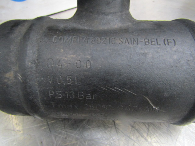 RENAULT PREMIUM COMPRESSOR PIPE & CHAMBER TYPE 5010300526 - Двигатель и запчасти для Грузовиков: фото 3 RENAULT PREMIUM COMPRESSOR PIPE & CHAMBER TYPE 5010300526 - Двигатель и запчасти для Грузовиков: фото 3
