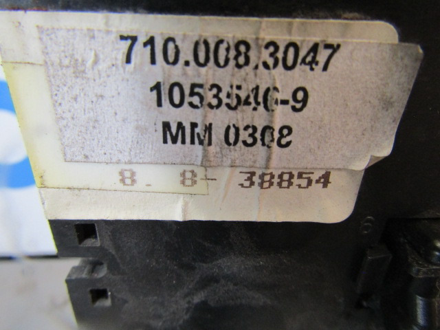 SCHMIDT SWINGO CLOCK CLUSTER AND DIGITAL DISPLAY P/NO 710.008.3047 AND 710.070.2001 - Электрическая система для Грузовиков: фото 2 SCHMIDT SWINGO CLOCK CLUSTER AND DIGITAL DISPLAY P/NO 710.008.3047 AND 710.070.2001 - Электрическая система для Грузовиков: фото 2