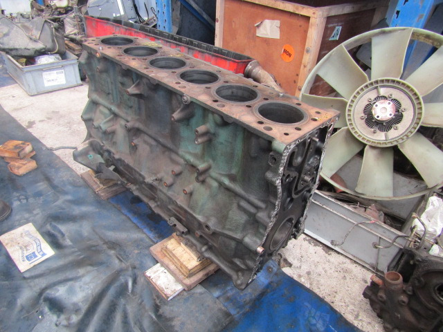 VOLVO D9A STD BLOCK - Двигатель и запчасти для Грузовиков: фото 3 VOLVO D9A STD BLOCK - Двигатель и запчасти для Грузовиков: фото 3