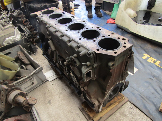 VOLVO D9A STD BLOCK - Двигатель и запчасти для Грузовиков: фото 2 VOLVO D9A STD BLOCK - Двигатель и запчасти для Грузовиков: фото 2
