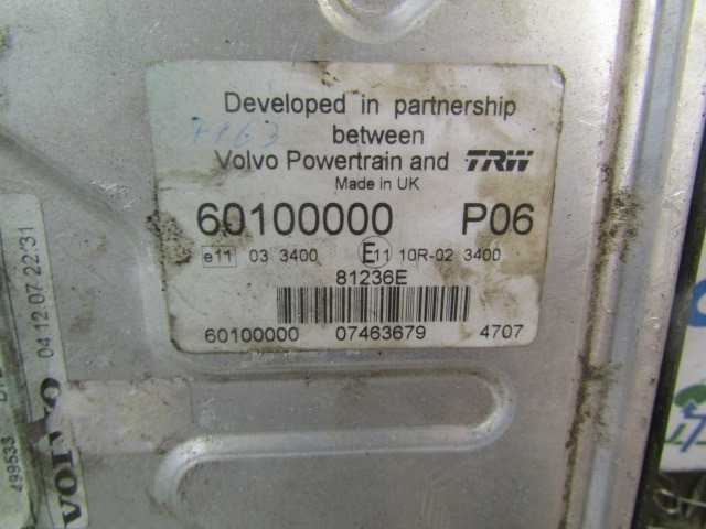 VOLVO FE240 D7E ENGINE ECU P/NO 6010000 P06 / VOLVO 0499533 D7E - Блок управления для Грузовиков: фото 2 VOLVO FE240 D7E ENGINE ECU P/NO 6010000 P06 / VOLVO 0499533 D7E - Блок управления для Грузовиков: фото 2
