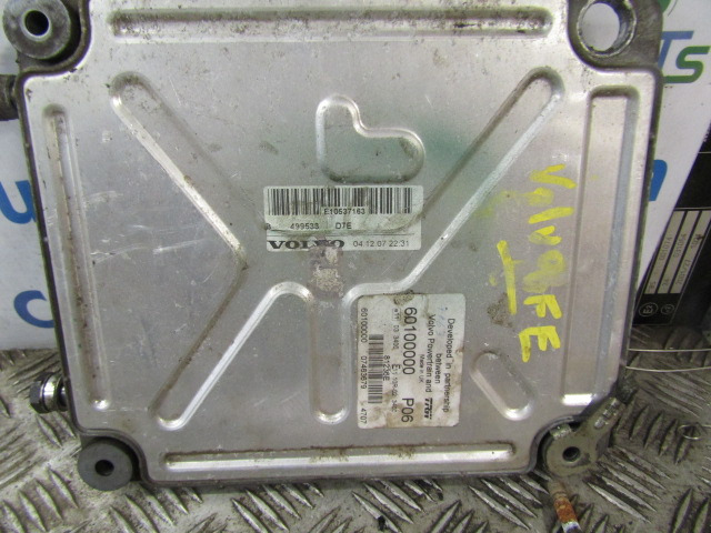 VOLVO FE240 D7E ENGINE ECU P/NO 6010000 P06 / VOLVO 0499533 D7E - Блок управления для Грузовиков: фото 1 VOLVO FE240 D7E ENGINE ECU P/NO 6010000 P06 / VOLVO 0499533 D7E - Блок управления для Грузовиков: фото 1