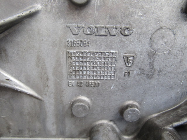 VOLVO FH D12 D FRONT TIMING COVER P/NO 3165064 - Двигатель и запчасти для Грузовиков: фото 2 VOLVO FH D12 D FRONT TIMING COVER P/NO 3165064 - Двигатель и запчасти для Грузовиков: фото 2