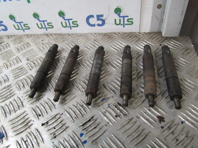 VOLVO FLE D6B 220/250 BOSCH INJECTORS P/NO 0432191405 - Подготовка топлива для Грузовиков: фото 1 VOLVO FLE D6B 220/250 BOSCH INJECTORS P/NO 0432191405 - Подготовка топлива для Грузовиков: фото 1