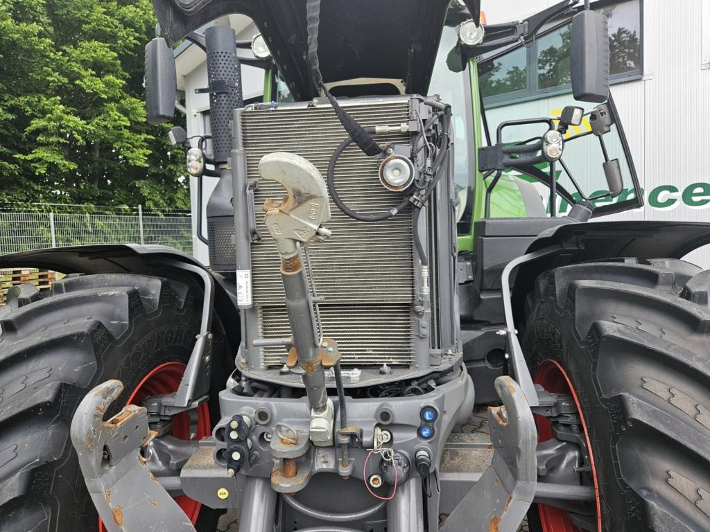 Fendt 828 PROFI PLUS - Трактор: фото 3 Fendt 828 PROFI PLUS - Трактор: фото 3