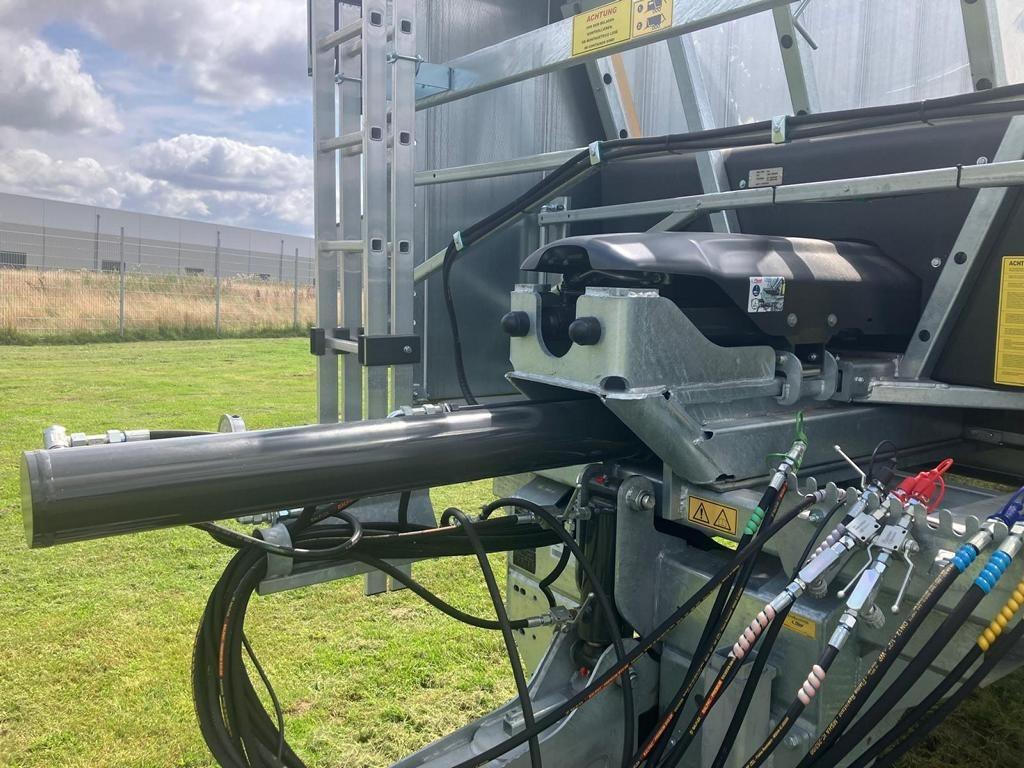 Fliegl GIGANT ASW 281 TAURUS FOX - Сельскохозяйственный прицеп: фото 4 Fliegl GIGANT ASW 281 TAURUS FOX - Сельскохозяйственный прицеп: фото 4