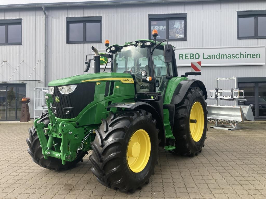 John Deere 6M240 - Трактор: фото 1 John Deere 6M240 - Трактор: фото 1