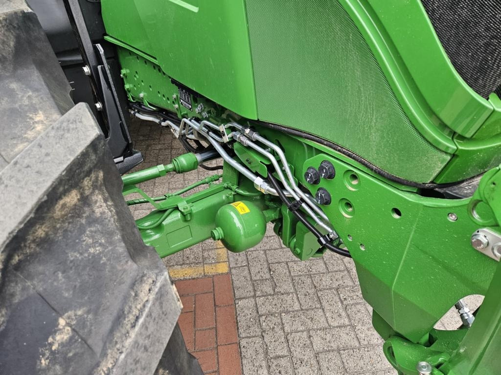 Новый Трактор John Deere 6R155: фото 9