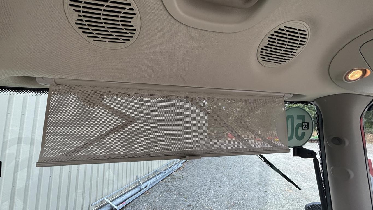 John Deere 6R215 - Трактор: фото 4 John Deere 6R215 - Трактор: фото 4