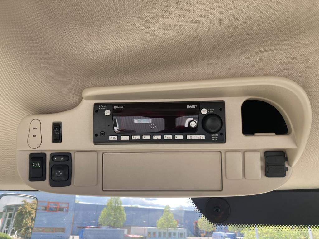 John Deere 6R215 - Трактор: фото 5 John Deere 6R215 - Трактор: фото 5