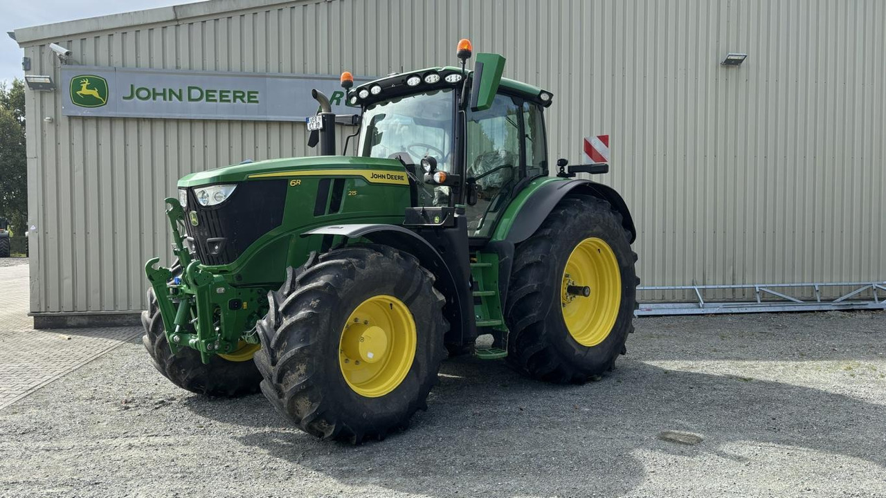 John Deere 6R215 - Трактор: фото 1 John Deere 6R215 - Трактор: фото 1