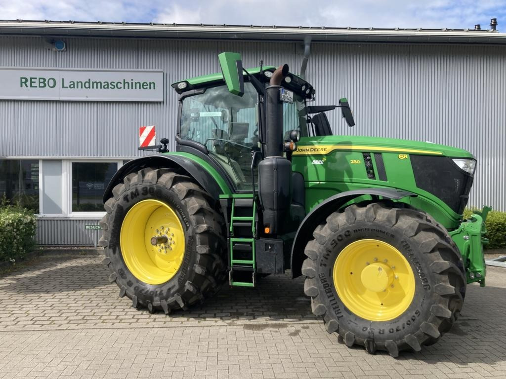 John Deere 6R230 - Трактор: фото 1 John Deere 6R230 - Трактор: фото 1