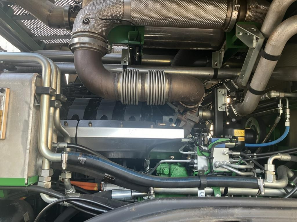 Новый Комбайн John Deere FELDHÄCKSLER 9900: фото 17 Новый Комбайн John Deere FELDHÄCKSLER 9900: фото 17