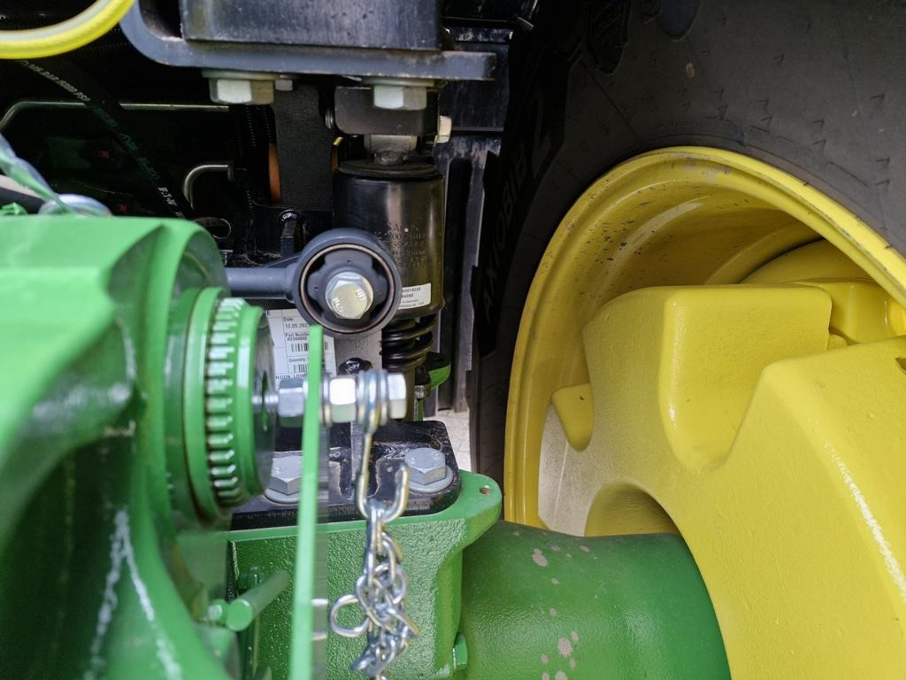 John Deere TRAKTOR 7R330 - Трактор: фото 4 John Deere TRAKTOR 7R330 - Трактор: фото 4