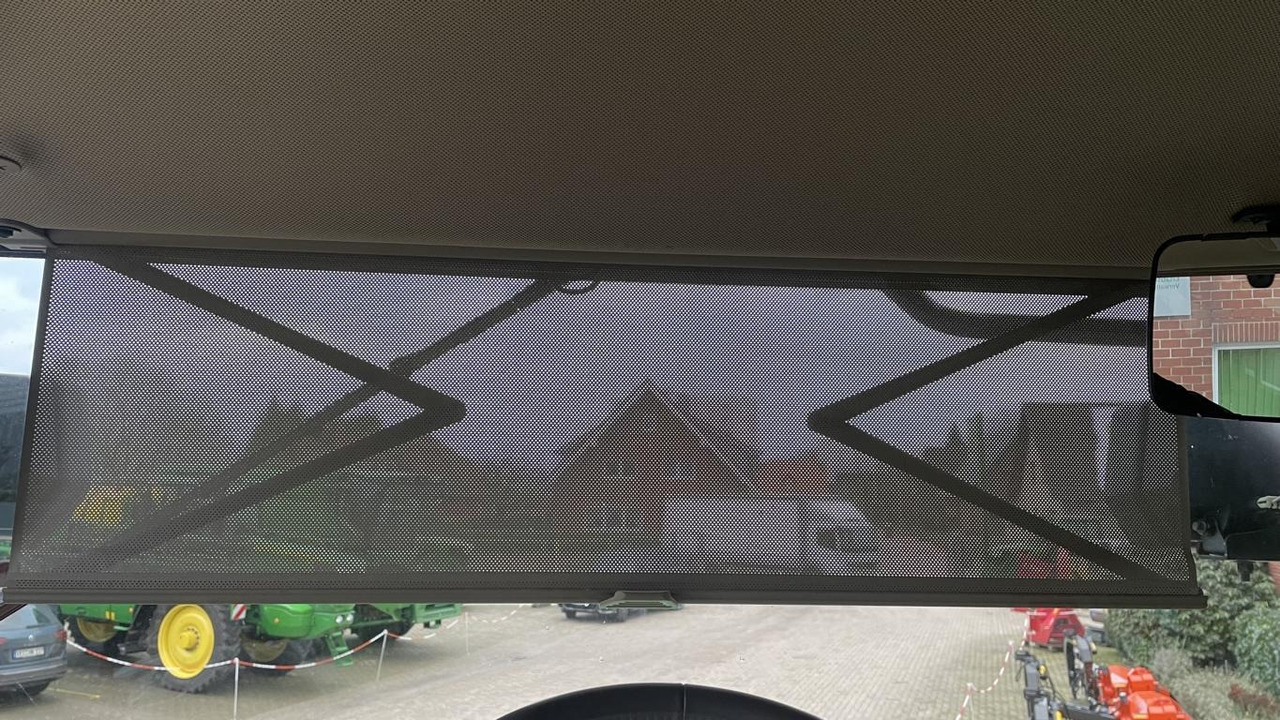 John Deere TRAKTOR 7R330 - Трактор: фото 4 John Deere TRAKTOR 7R330 - Трактор: фото 4