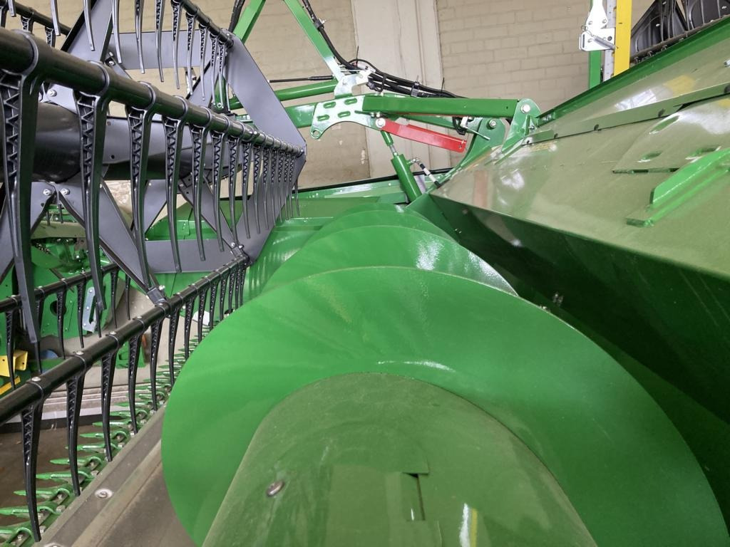 John Deere VARIABLES SCHNEIDWERK 722X MY2 - Зерноуборочный комбайн: фото 3 John Deere VARIABLES SCHNEIDWERK 722X MY2 - Зерноуборочный комбайн: фото 3