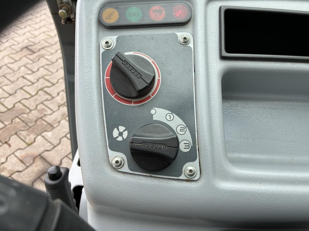 Kramer 2506 - Погрузчик: фото 4 Kramer 2506 - Погрузчик: фото 4