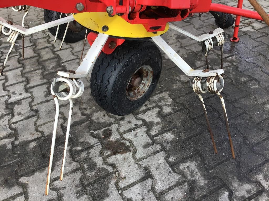 Pöttinger HIT 910 NZ - Сеноворошилка: фото 3 Pöttinger HIT 910 NZ - Сеноворошилка: фото 3