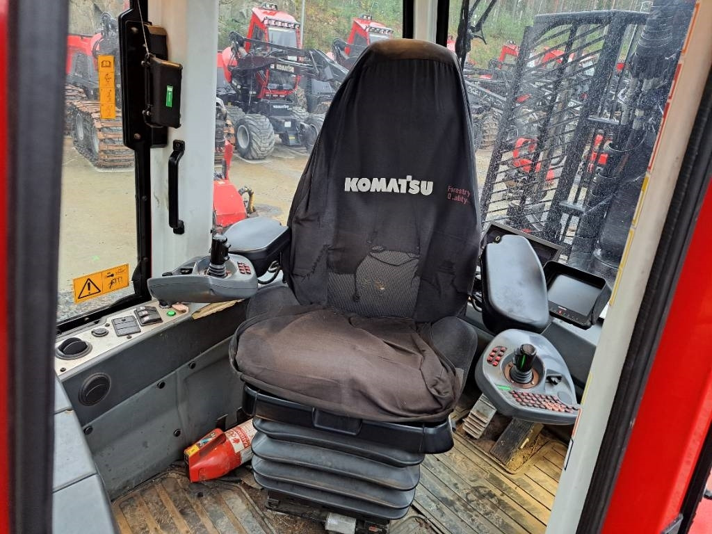 Форвардер Komatsu 845: фото 13