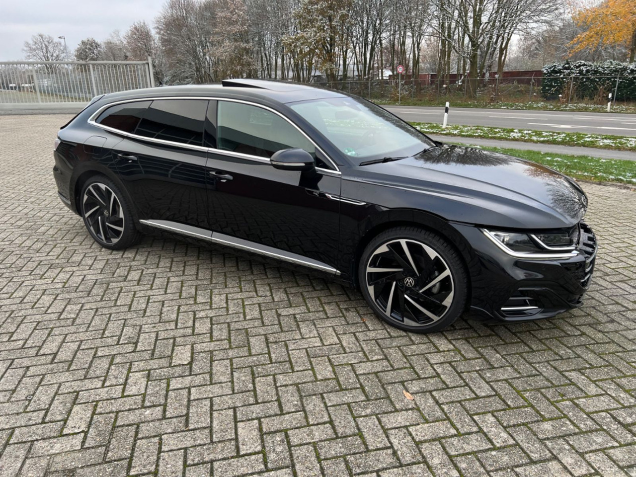 Volkswagen Arteon Shooting Brake R-Line 4Motion - Легковой автомобиль: фото 2 Volkswagen Arteon Shooting Brake R-Line 4Motion - Легковой автомобиль: фото 2