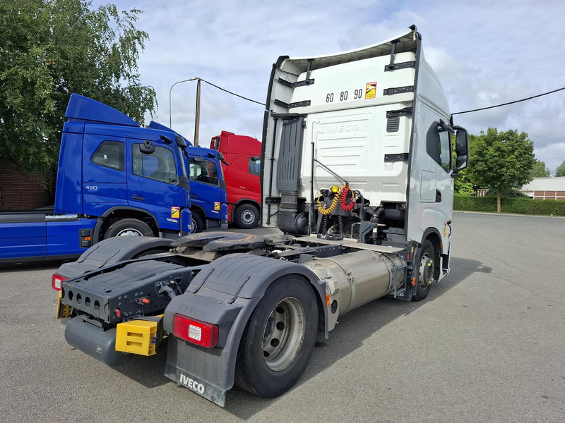 Iveco S-WAY - Тягач: фото 3 Iveco S-WAY - Тягач: фото 3