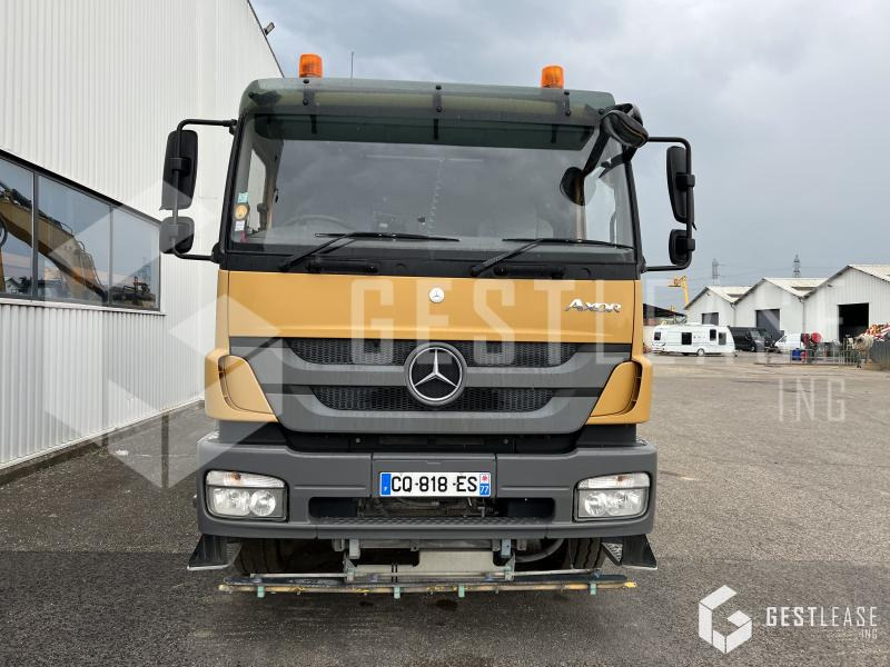 Mercedes AXOR 1833 - Подметально-уборочная машина: фото 5 Mercedes AXOR 1833 - Подметально-уборочная машина: фото 5