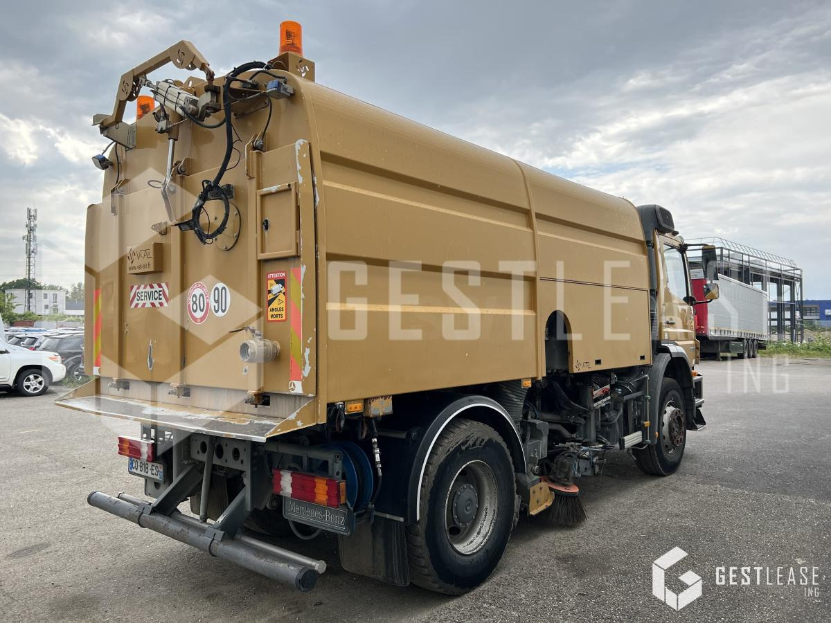 Mercedes AXOR 1833 - Подметально-уборочная машина: фото 3 Mercedes AXOR 1833 - Подметально-уборочная машина: фото 3
