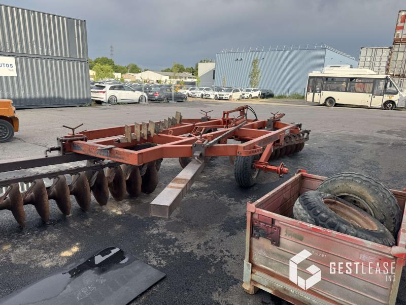 Razol 4M - Дисковая борона: фото 3 Razol 4M - Дисковая борона: фото 3