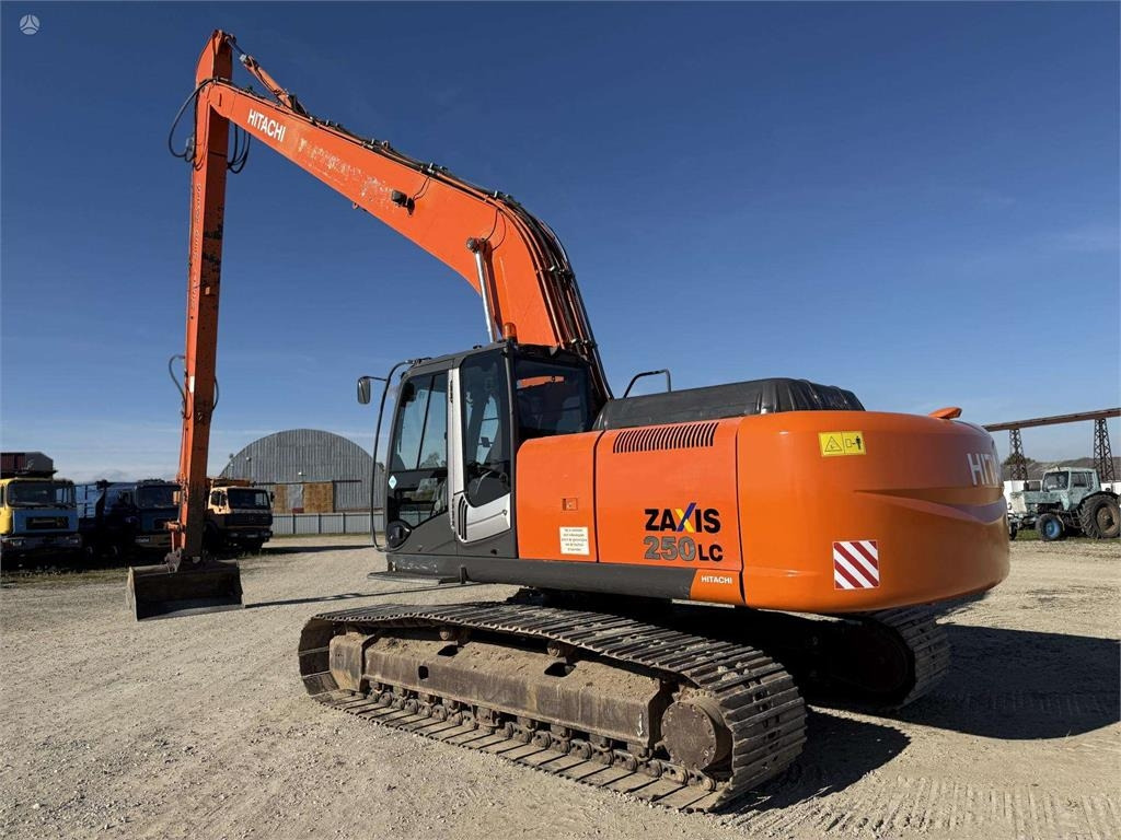 Hitachi ZX 250 LC-3 , 21 M , 800 mm - Гусеничный экскаватор: фото 3 Hitachi ZX 250 LC-3 , 21 M , 800 mm - Гусеничный экскаватор: фото 3
