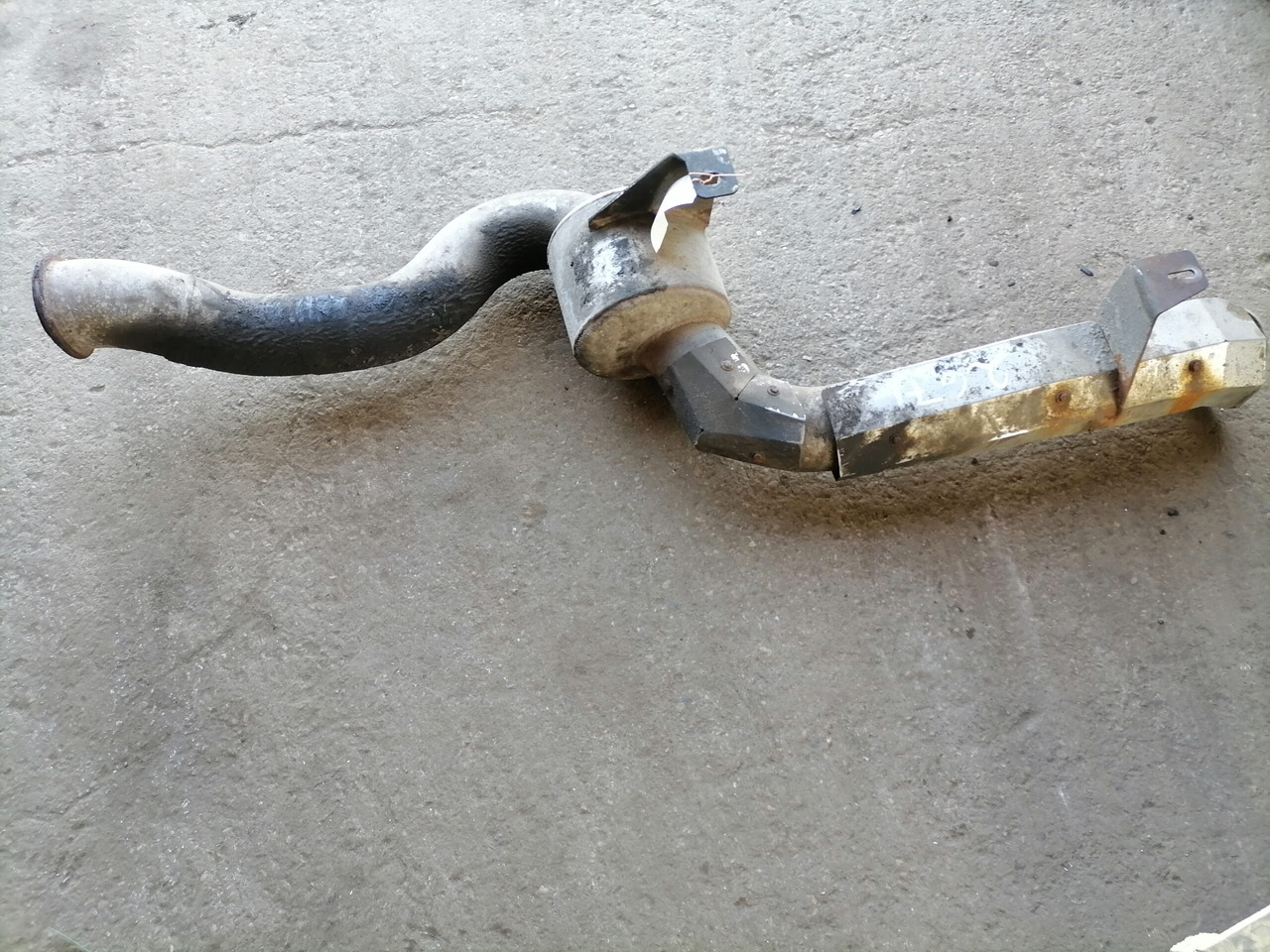 DAF Muffler 1682921 - Глушитель для Грузовиков: фото 2 DAF Muffler 1682921 - Глушитель для Грузовиков: фото 2