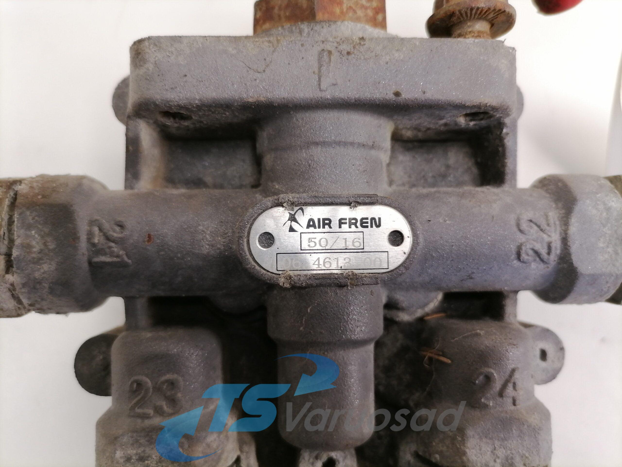 MAN Air pressure control valve 81521516095 - Тормозной клапан для Грузовиков: фото 2 MAN Air pressure control valve 81521516095 - Тормозной клапан для Грузовиков: фото 2